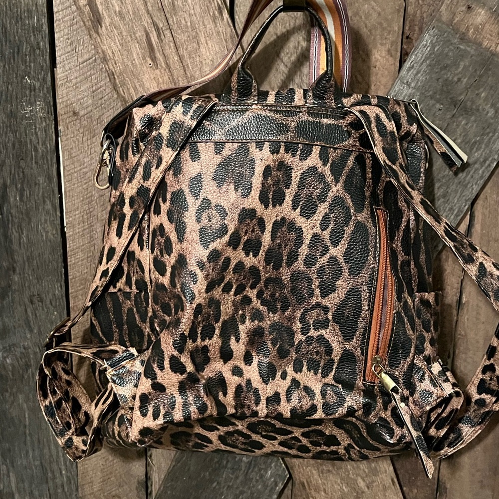 Leopard print back pack. - Picture 3 of 3